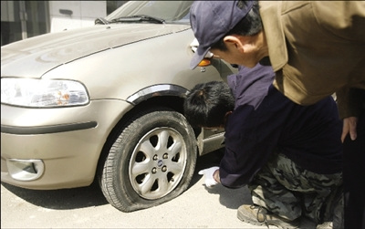 小區(qū)停車(chē)頻遭惡意損壞五大主因致車(chē)受損